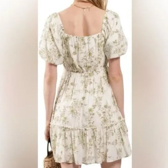 Like New Blu Pepper Floral Babydoll Peasant Dress - Size Small. - Picture 9 of 9